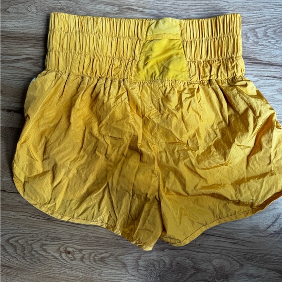 Free People Movement The Way Home Shorts Womens Medium High Rise Pull On - Picture 3 of 4